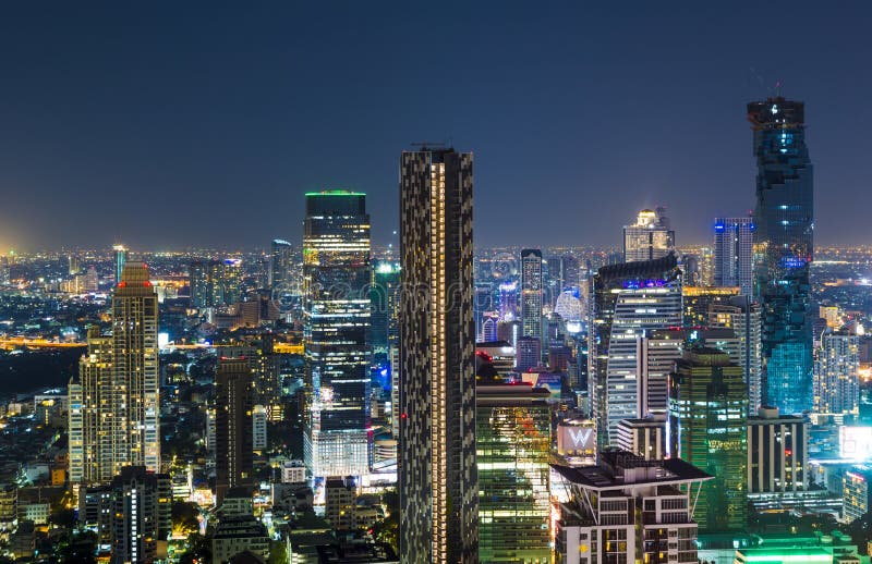 曼谷市区夜都市风景 id. 65759892monochromevich | dreamstime.