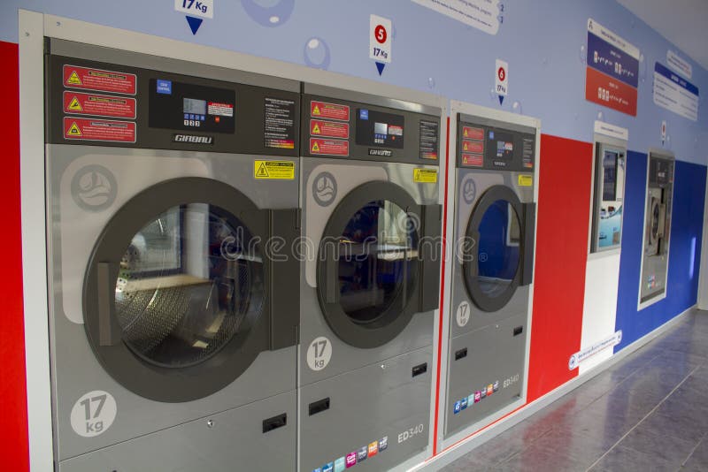 washing-machines-self-service-laundry-washing-machines-self-service-laundry-124119880.jpg