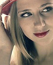 Kristina Bartova (Tikiri) Kristina Bartova (Tikiri)