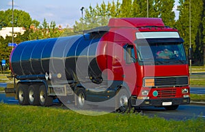 Tanker truck