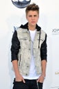 Justin Bieber arrives at the 2012 Billboard Awards