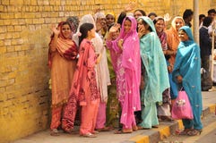Pakistanische frauen suchen männer in sharjah