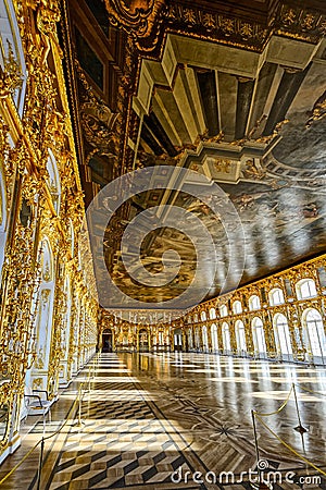 凯瑟琳的宫殿舞厅大厅在tsarskoe selo (普希金),圣彼德堡,俄罗斯.图片