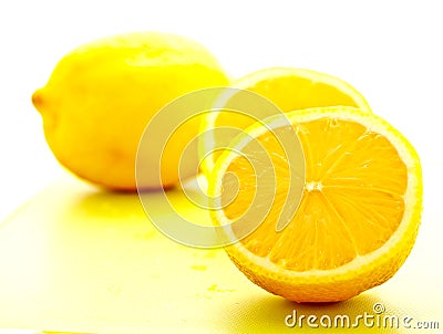 切与刀子1的柠檬 免版税库存照片 - 图片: 2679