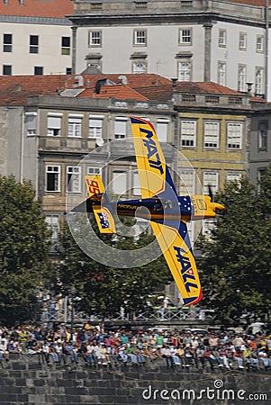 2009航空公牛葡萄牙种族红色 编辑类库存照片