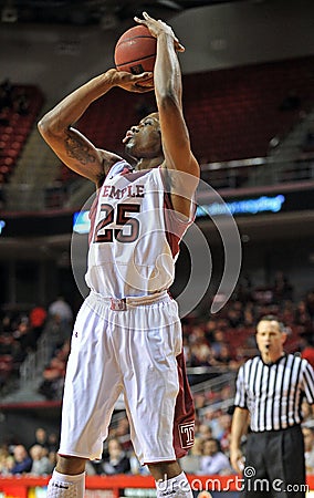 2013 NCAA Basketball - jump shot