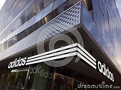 Adidas Store