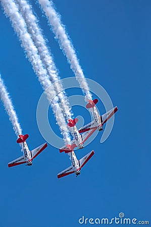 AeroShell aerobatic team airplanes