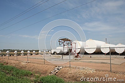 Agricultural fill station