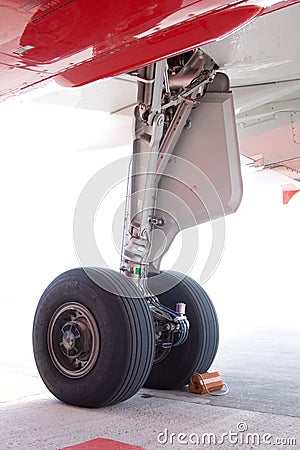 Airplane main landing gear