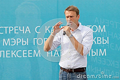 Alexey Navalny tells an election program
