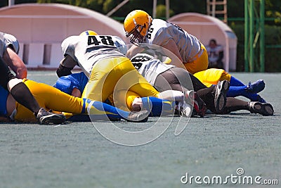 American football team play