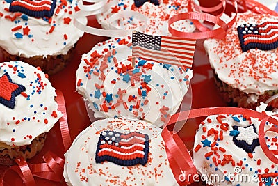 American Holiday Cupcakes