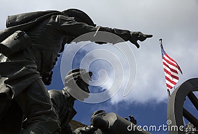 American soldiers statue