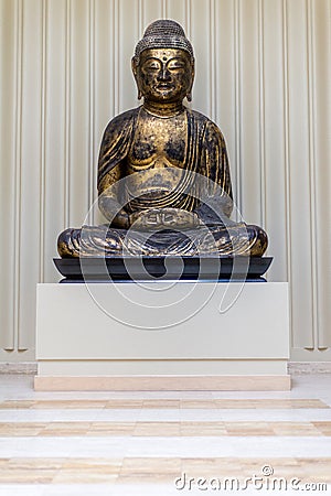 Ancient Gold / Bronze Buddha Statue