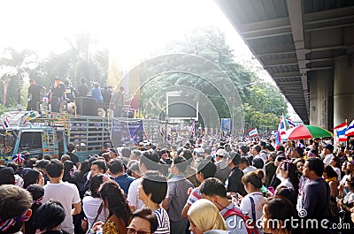 Anti-government protesters to blockade the Royal Thai Police