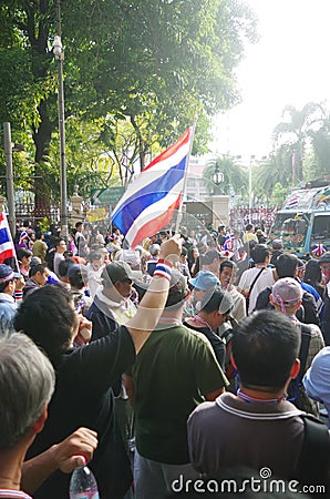 Anti-government protesters to blockade the Royal Thai Police