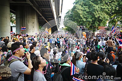 Anti-government protesters to blockade the Royal Thai Police