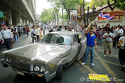 Anti-government protesters to blockade the Royal Thai Police