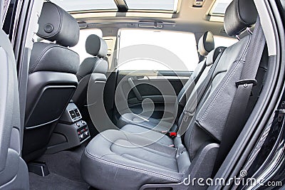 Audi Q7 3.0T Quattro 2014 rear seat