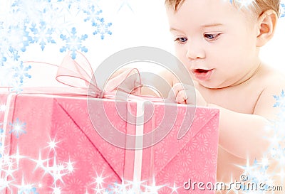 Baby boy with gift box