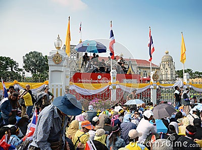BANGKOK - DEC 9 : protesters attend a large anti-government outside Government House