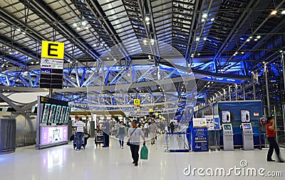 BANGKOK, THAILAND- NOV 21 : Passengers walking in Suvarnaphumi Airport