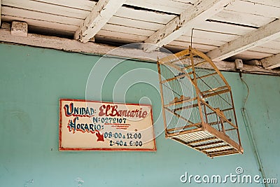 Bank office hours, Cuba