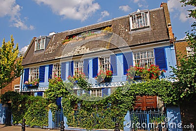 Beautiful Blue House around Notting Hill