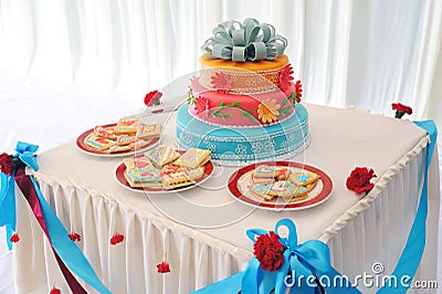 Beautiful multi-tiered wedding cake