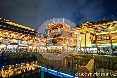 Beautiful shanghai yuyuan garden at night