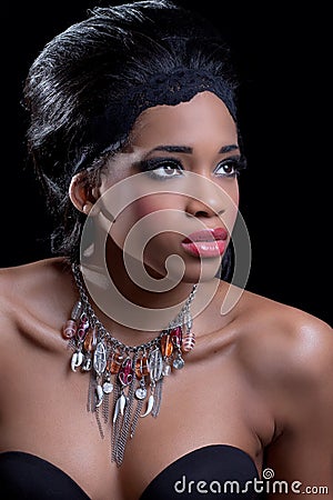 Naked woman wearing pearl necklace — Stock Photo 