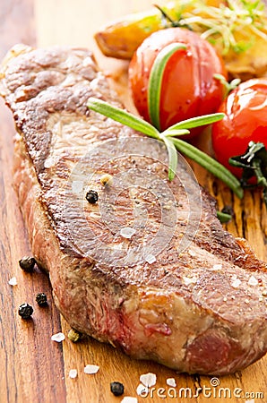 Beef Steaks with Vegetables