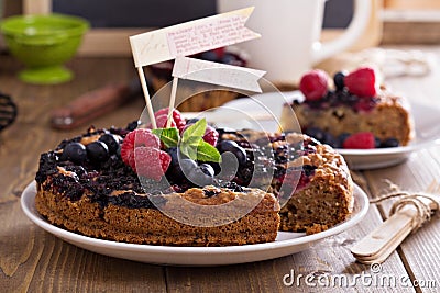 Berry cake with oats