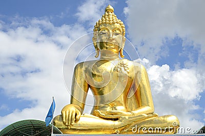 The big golden Buddha statue