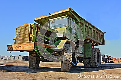 Big old construction truck - HDR