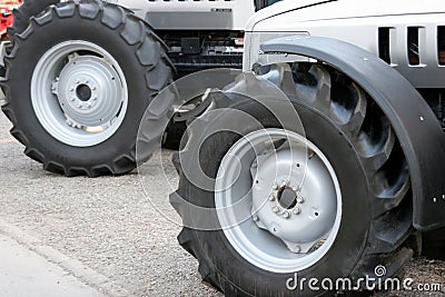 Big tyres tractor