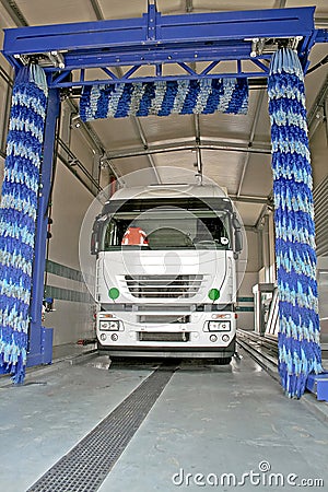 Truck wash