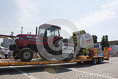 Bodart Semi Truck Pulling Farm Tractor
