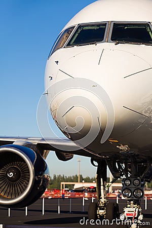 Boeing 757 airliner