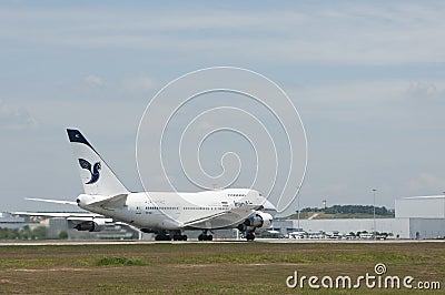 Boeing 747 Take Off