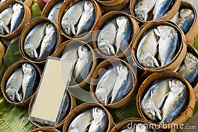 Boil mackerel on plate in a market