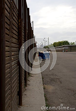 Border fence