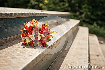 Bouquet at steps.