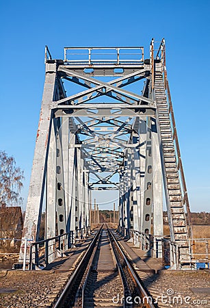 BOX-GIRDER TRAIN BRIDGE STEEL.