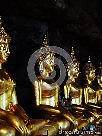 Buddha statue Pha Tam