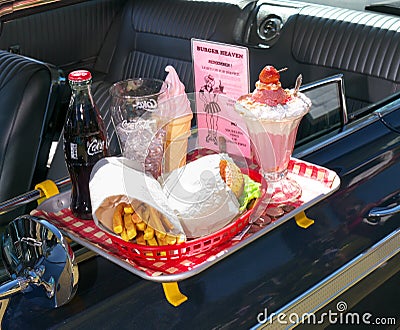 Burger Heaven, lunch at a drive in restaurant