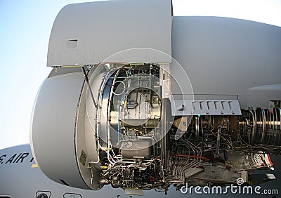 C-17 Military Aircraft EngineC-17 Military Aircraft Engine