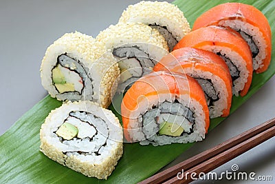 California rolls , maki sushi , japanese food