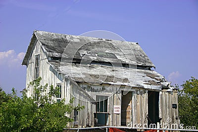 http://thumbs.dreamstime.com/x/chambre-d%C3%A9labr%C3%A9e-763756.jpg